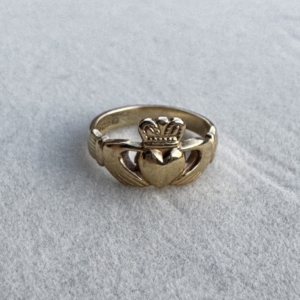 9ct Claddagh Ring - Lauren Owens Jewellery