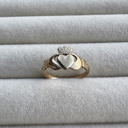 9ct Claddagh Ring - Lauren Owens Jewellery