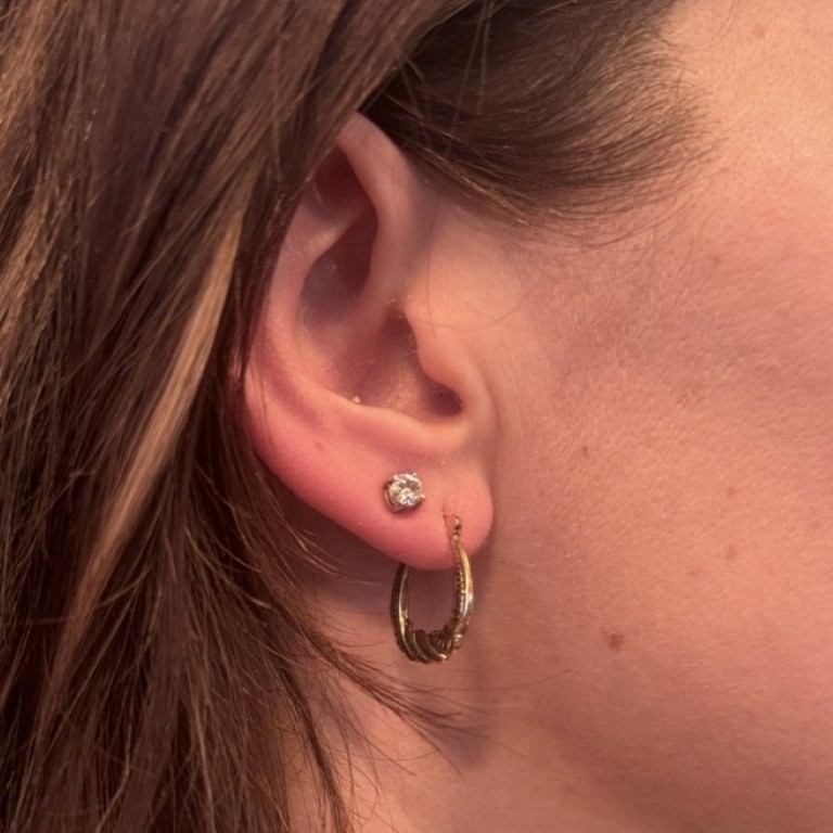 9ct Textured Twisted Teardrop Hoops - Image 4