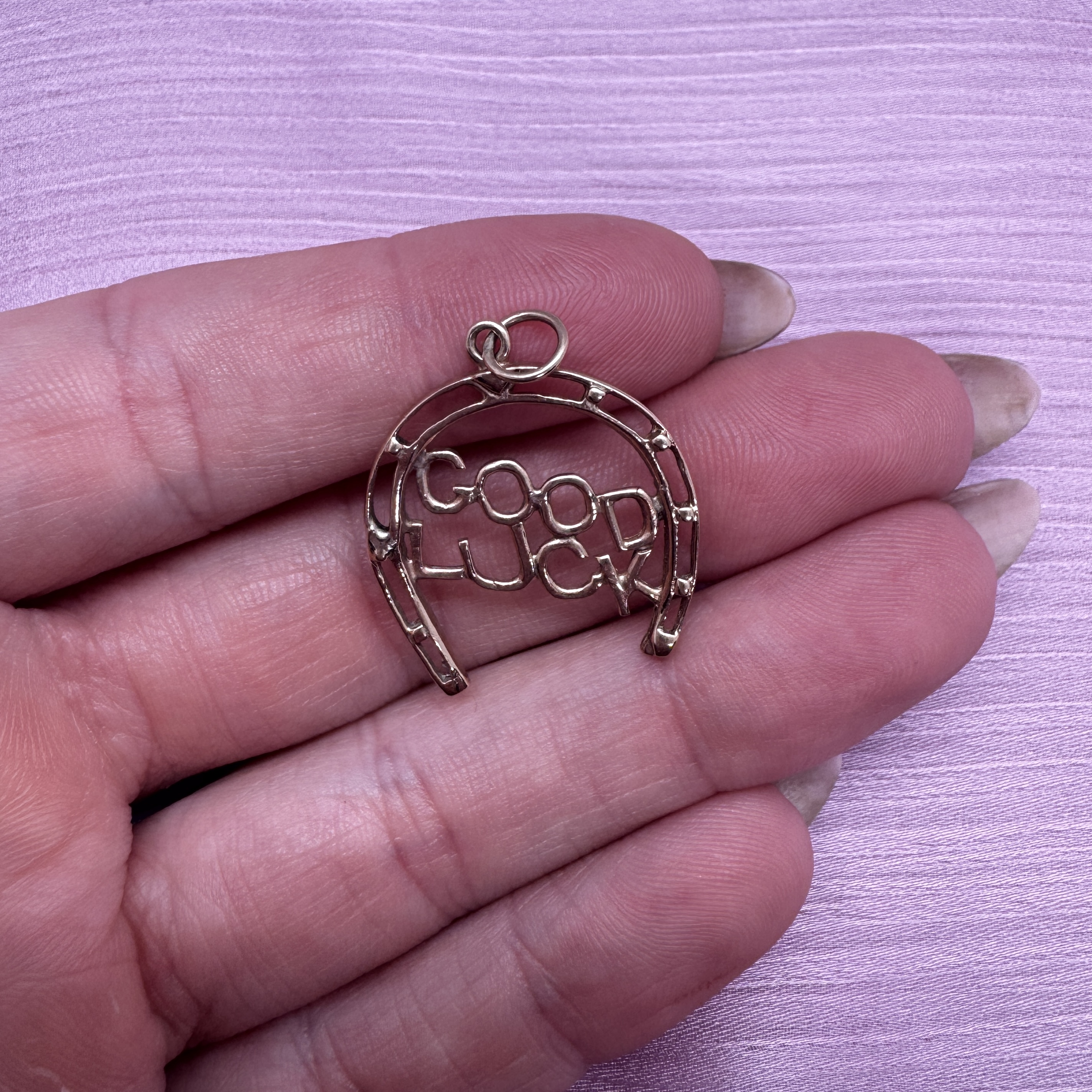 9ct Gold Good Luck Horse Shoe - Image 5