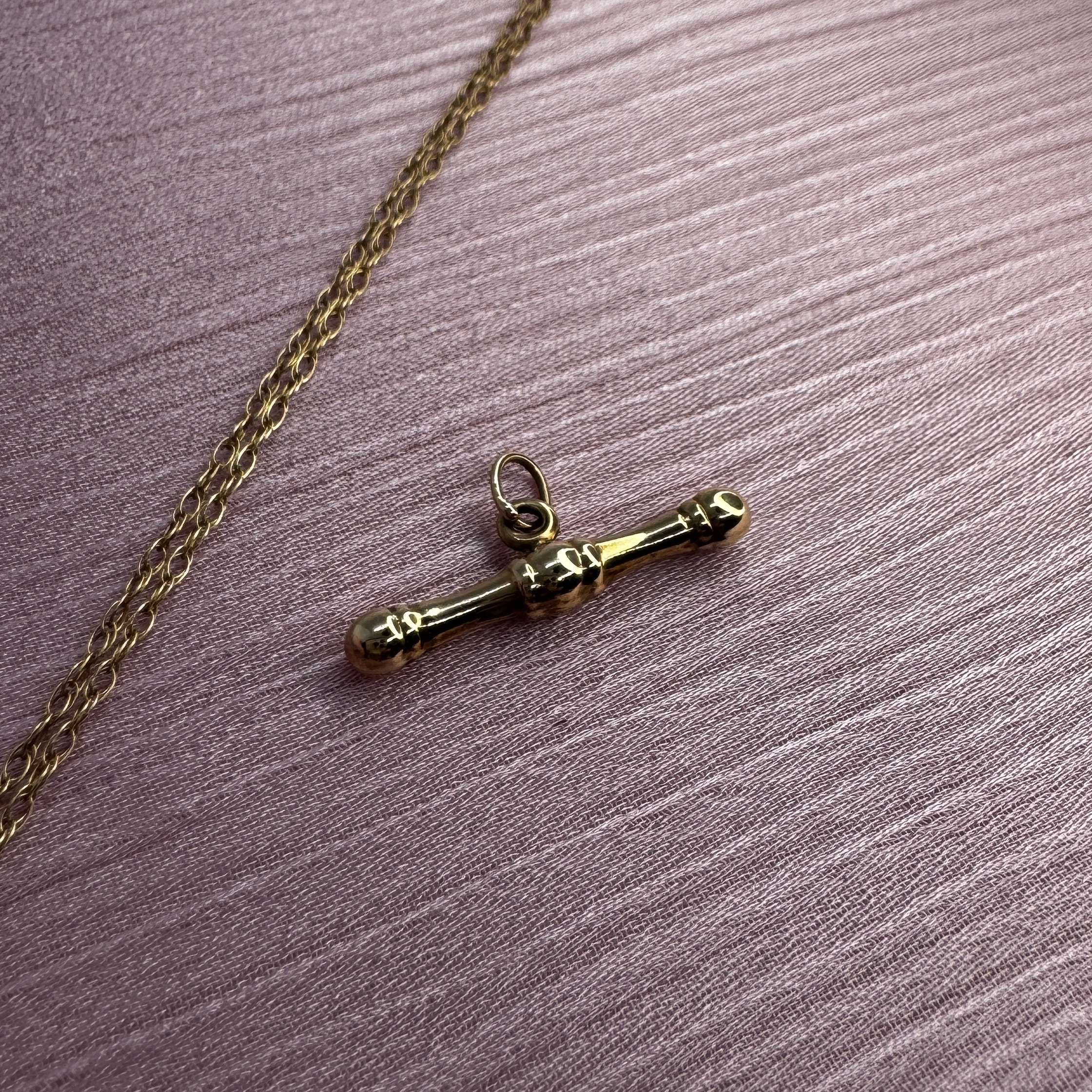 9ct gold T-Bar - Image 3