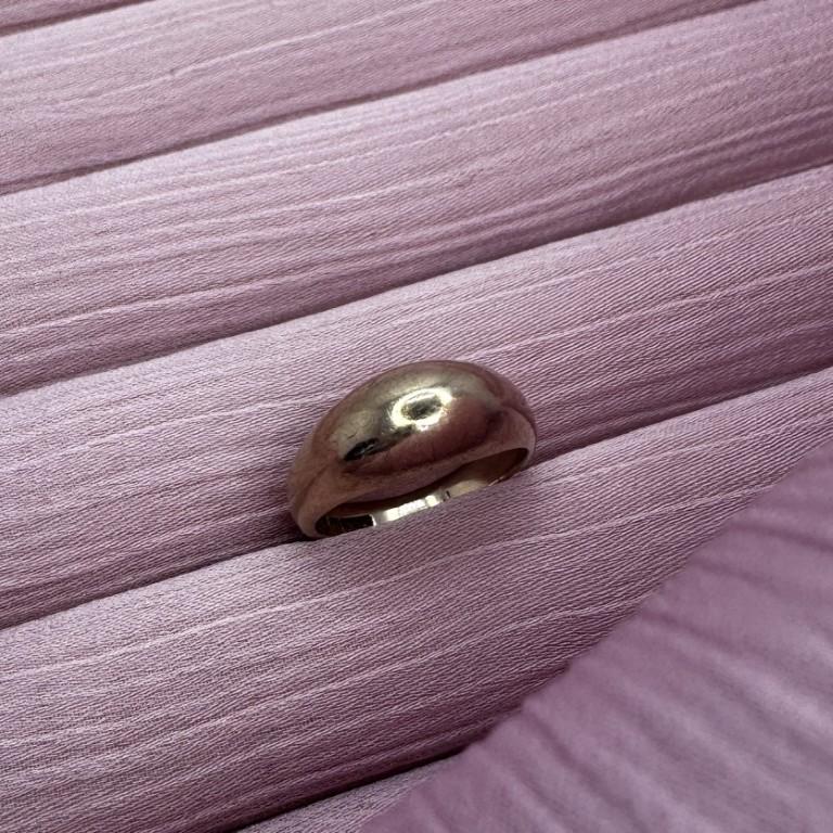 9ct Gold Domed Pinky Ring - Image 3