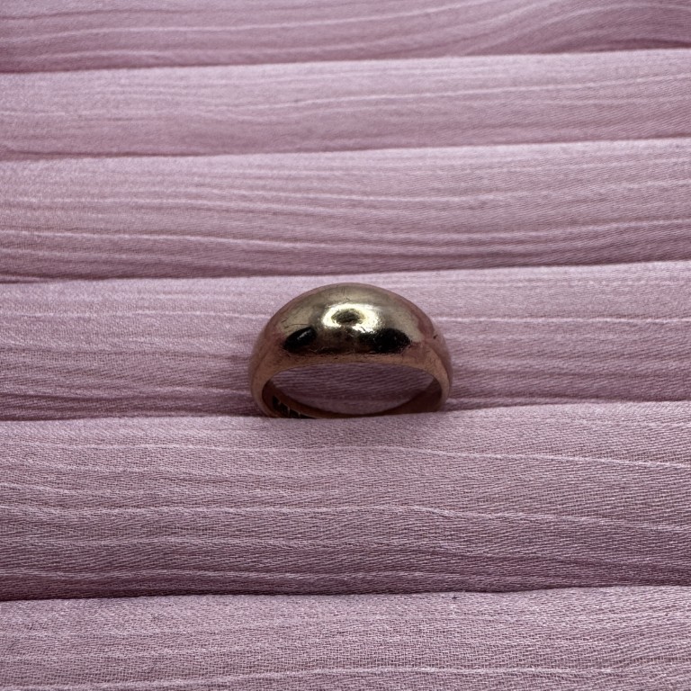 9ct Gold Domed Pinky Ring - Image 7