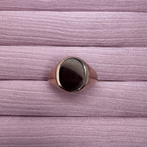 9ct gold red stone signet ring lauren owens jewellery