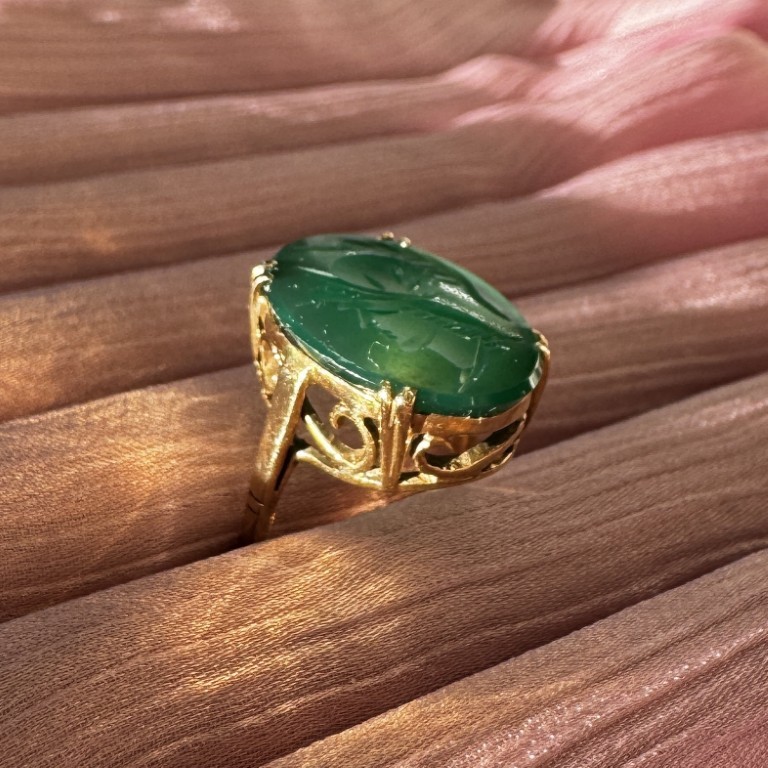 9ct gold imperial jade centurion ring