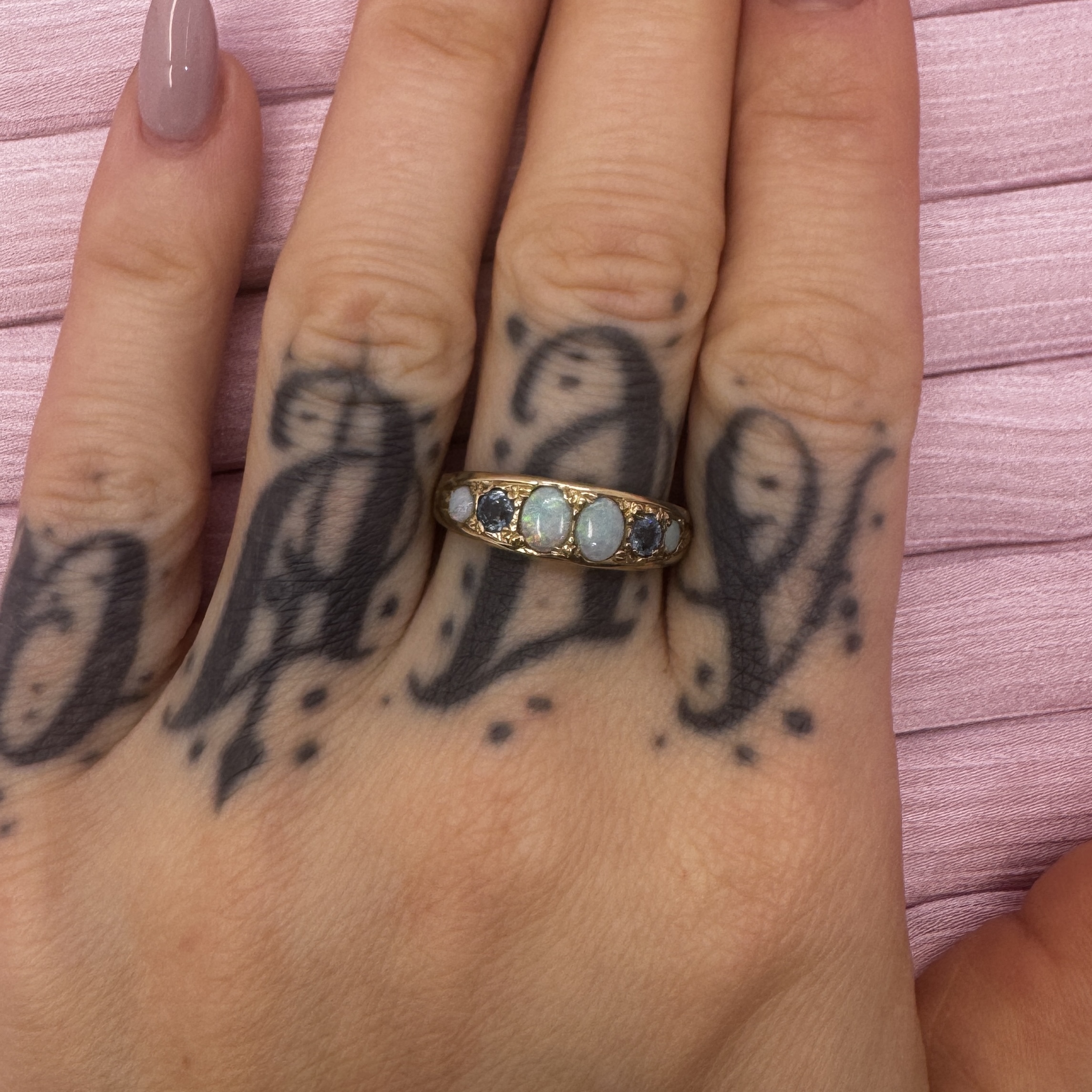 9ct gold natural opal sapphire ring - Image 5