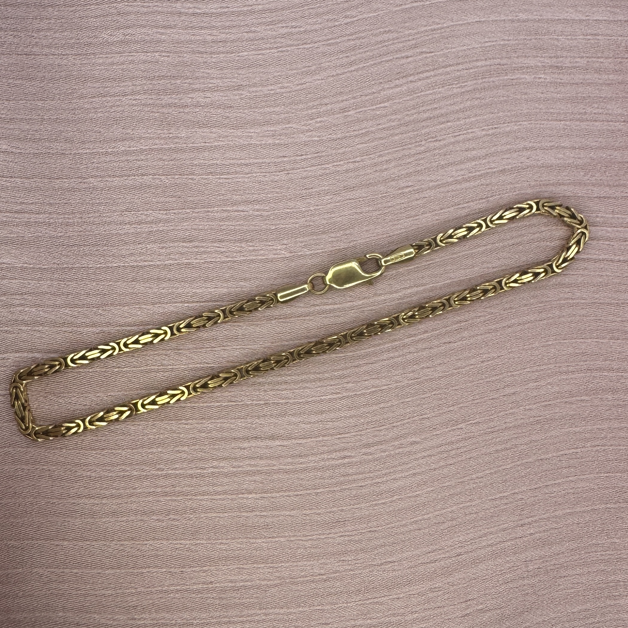 9ct gold Byzantine-style link bracelet - Image 3