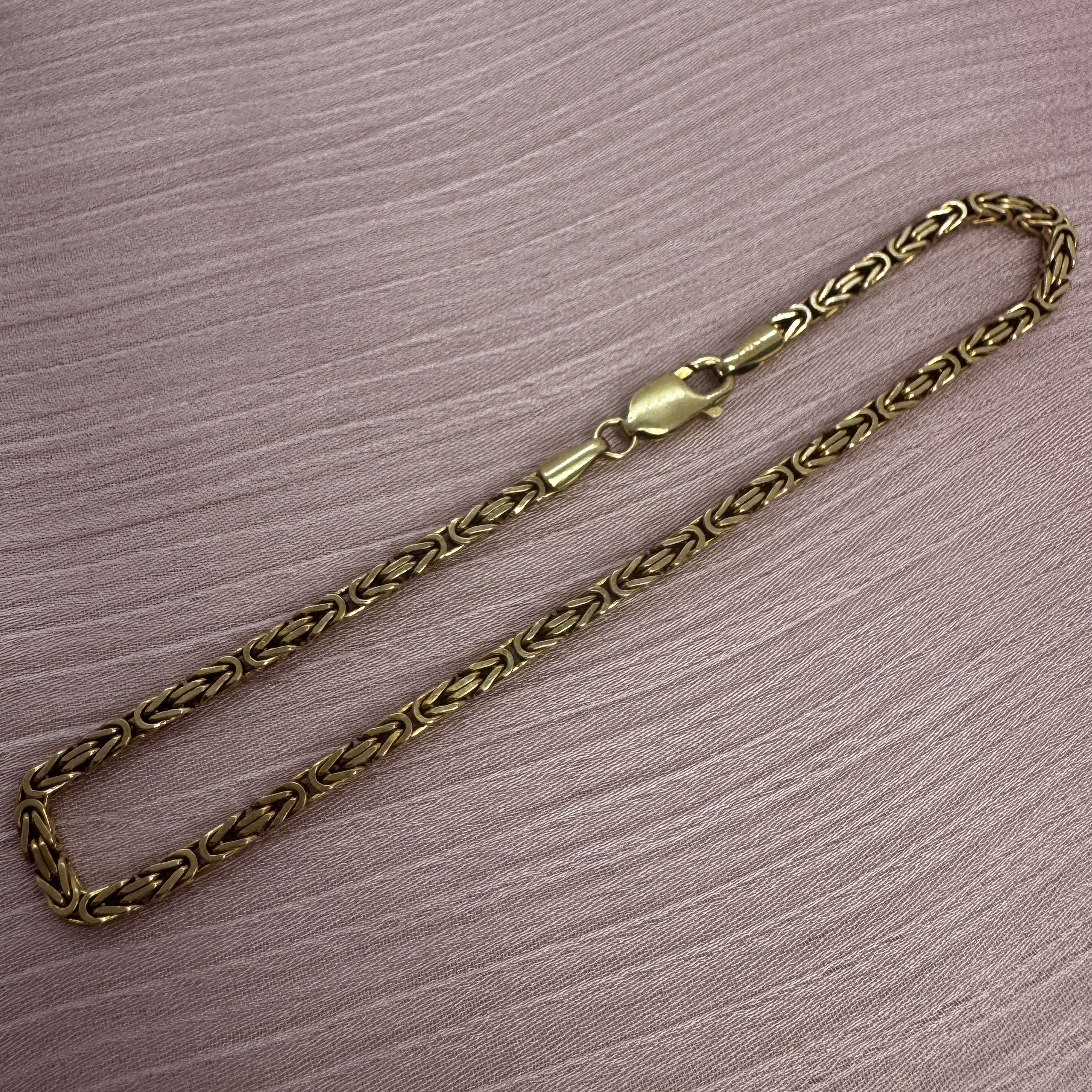 9ct gold Byzantine-style link bracelet - Image 5