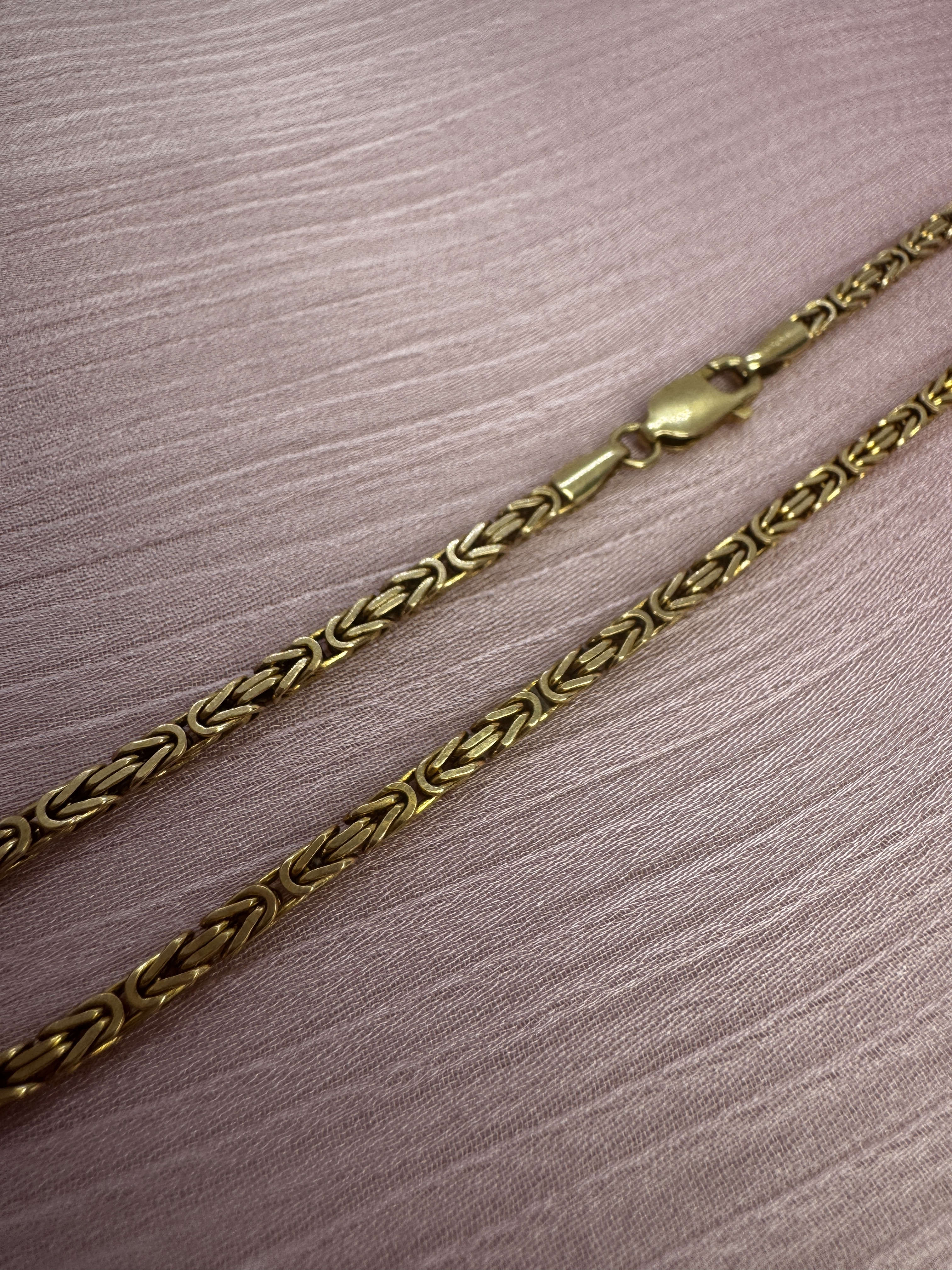 9ct gold Byzantine-style link bracelet - Image 6