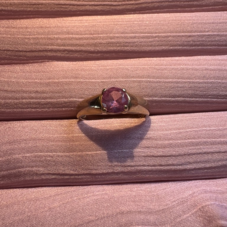 9ct Gold Pink Gemstone Ring