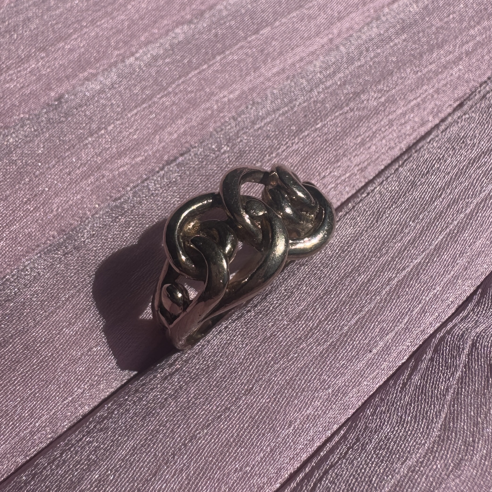 9ct Gold Knot Ring - Image 3