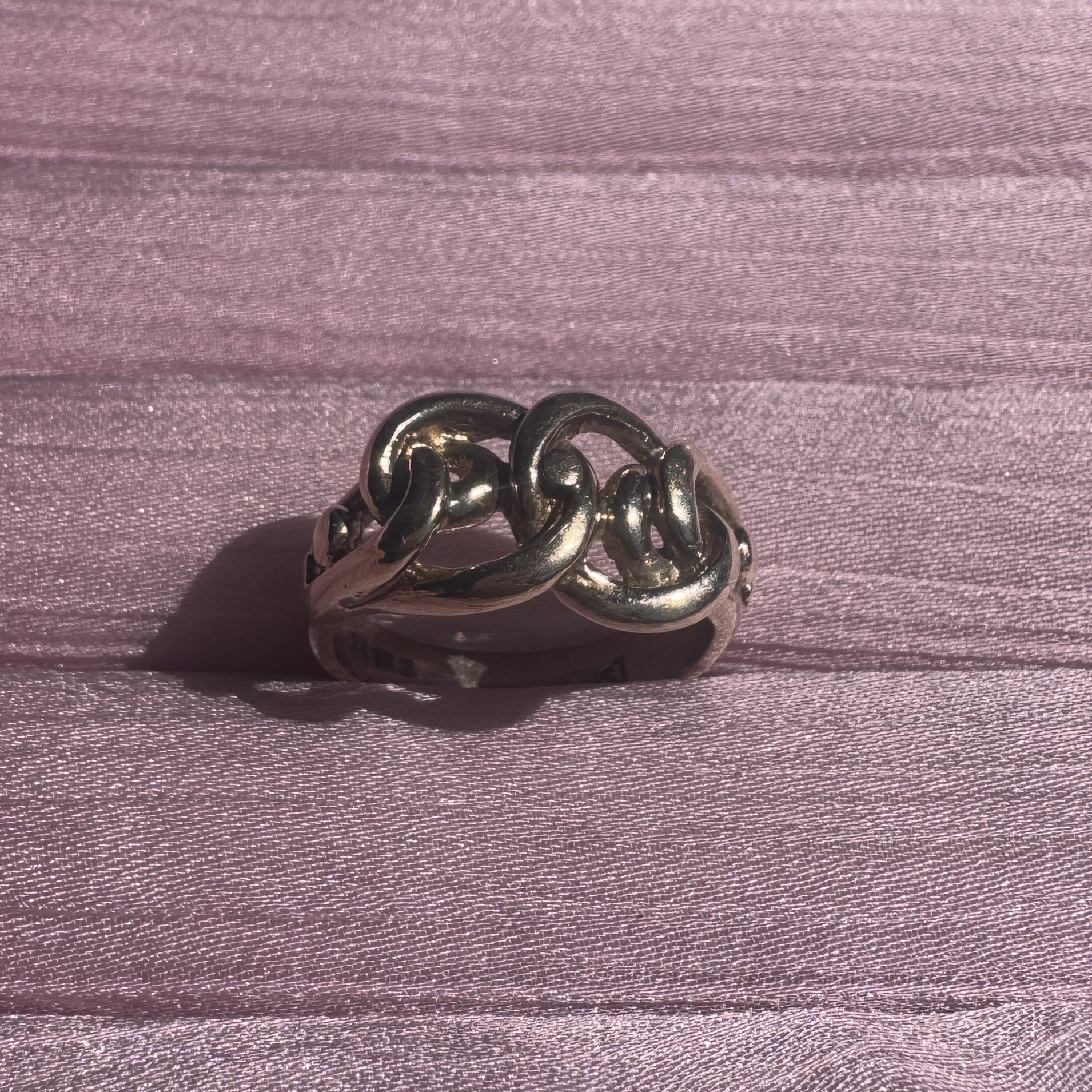 9ct Gold Knot Ring - Image 2