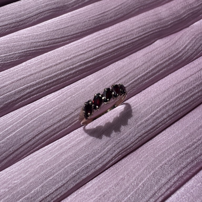 9ct Gold Five Stone Garnet Ring