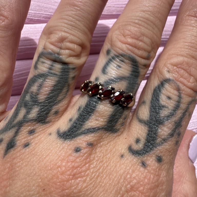 9ct Gold Five Stone Garnet Ring - Image 4