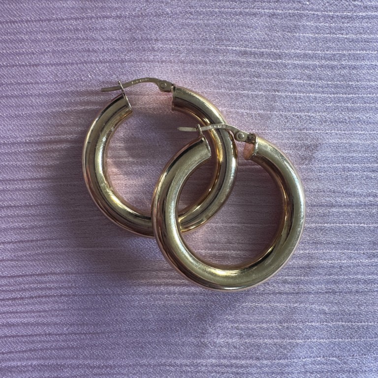 9ct Gold Hollow Hoop Earrings – Classic Polished Hoops - Image 4