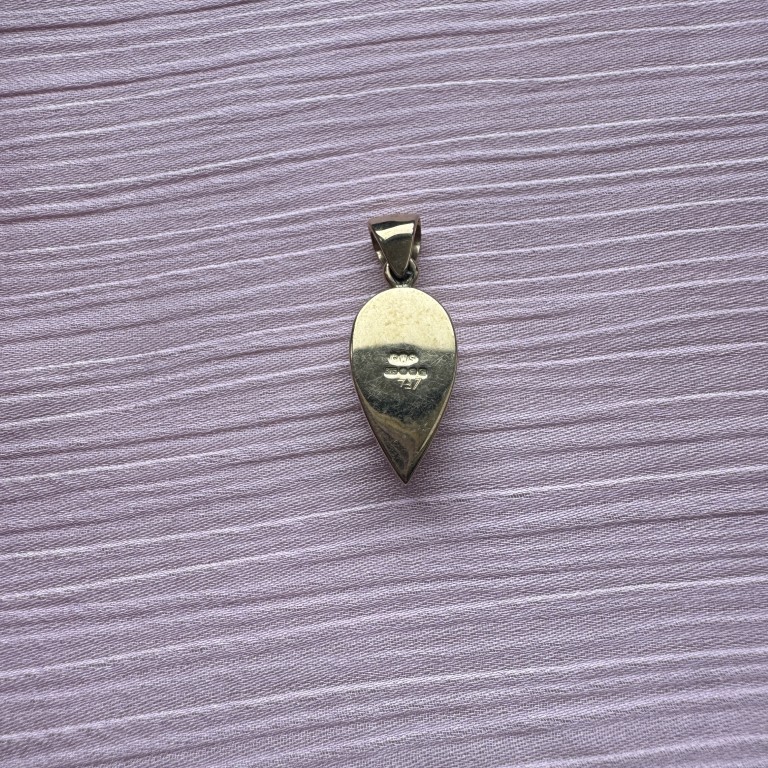 9ct gold mother of pearl pendant - Image 7