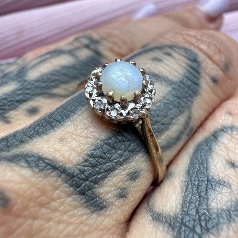 9ct Gold Opal & Diamond Cluster Ring