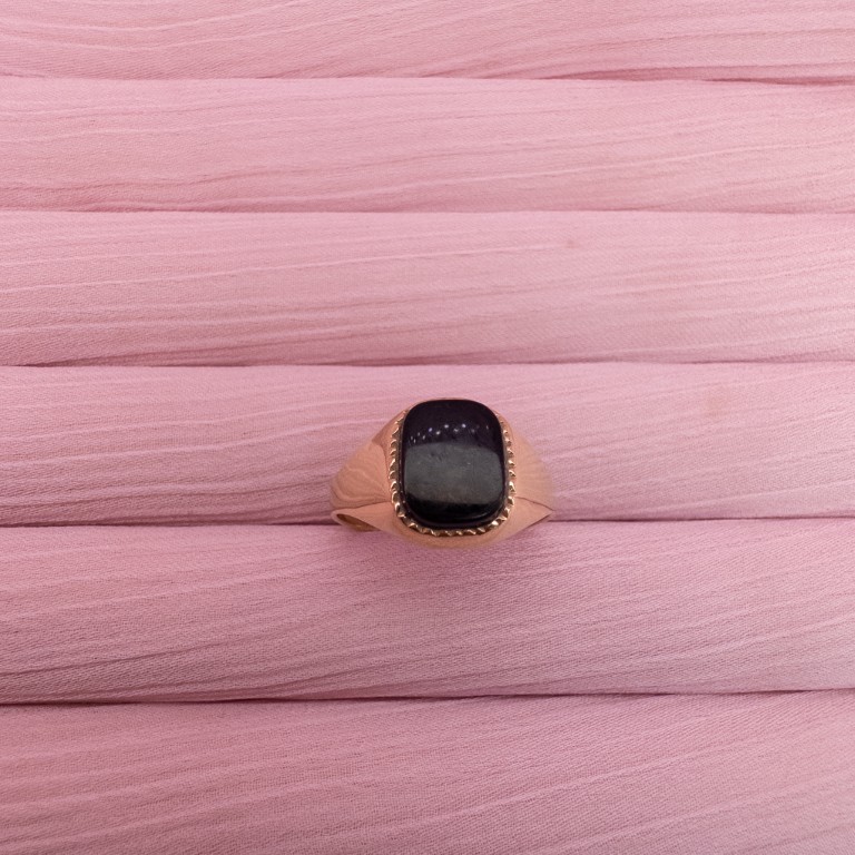 9ct Gold Black Stone Signet Ring - Image 2