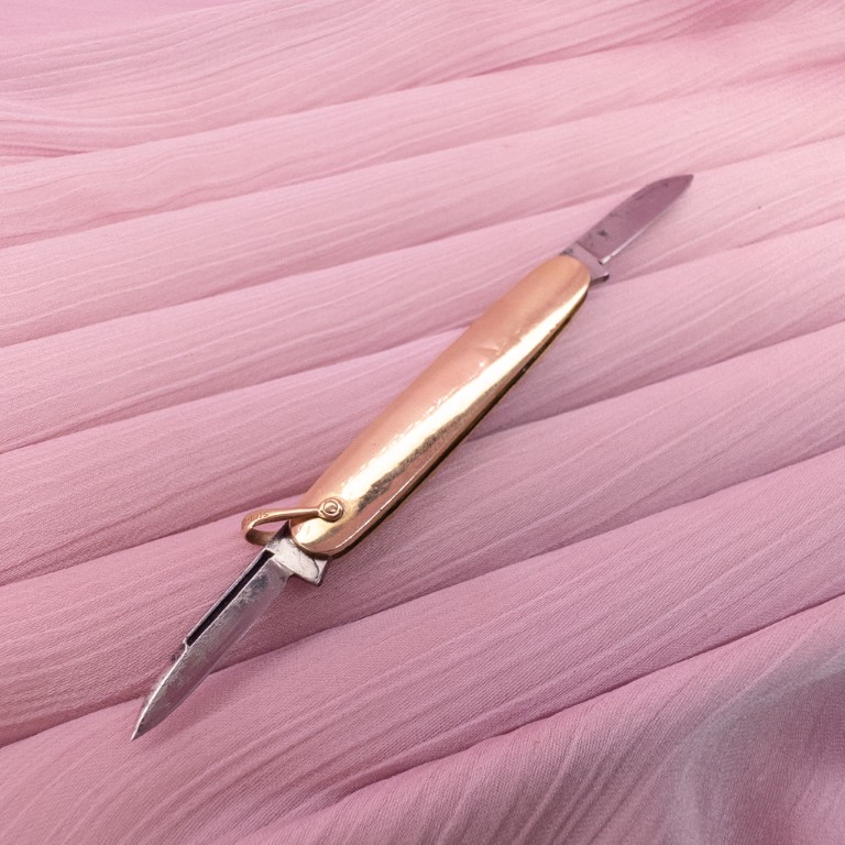 9ct Gold 1915 Double Penknife - Image 3