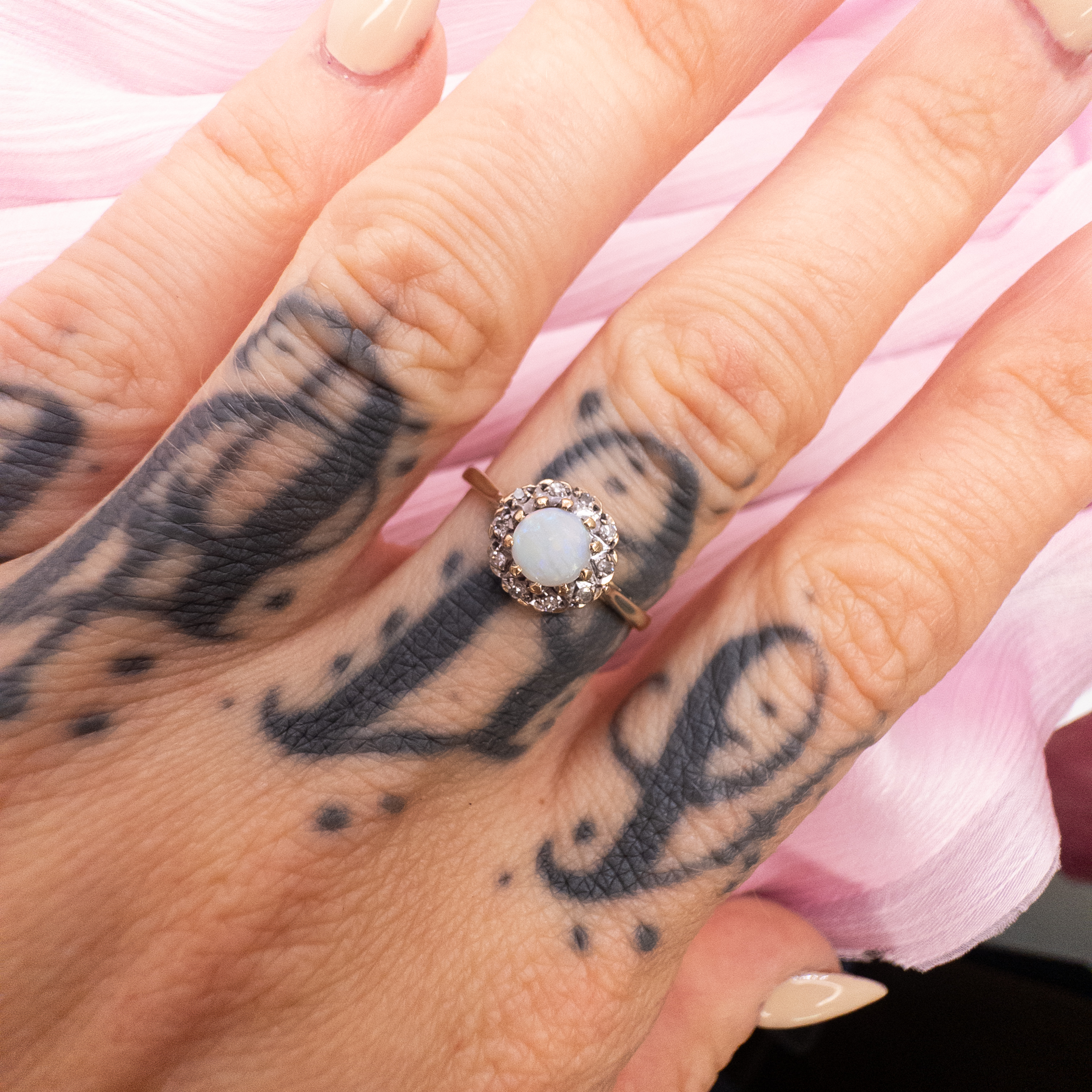 9ct Gold Opal & Diamond Ring - Image 11
